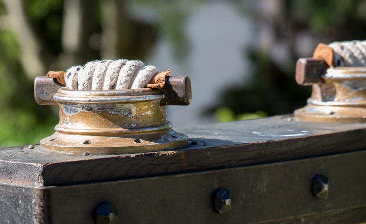 Détail des cordages sur le tablier