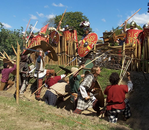 l’attaque du camp, par les gaulois de la troupe des Ambianis